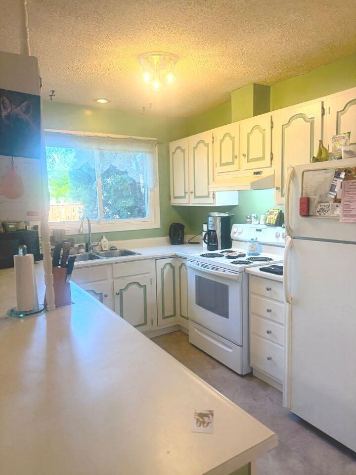 Property Photo: 38 Kimzey Crossing AB T7S 1G1