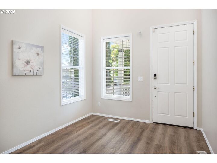 Property Photo:  15486 SW 144th Ter  OR 97224 