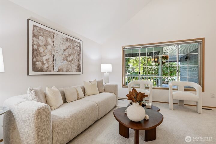 Property Photo: 11540 Palatine Avenue N WA 98133