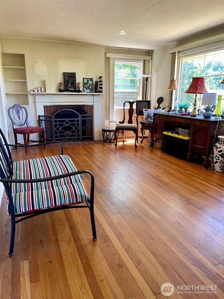 Property Photo: 5942 37th Avenue SW WA 98126