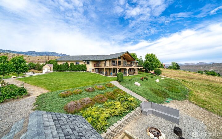 Property Photo:  152  Starr Road  WA 98846 