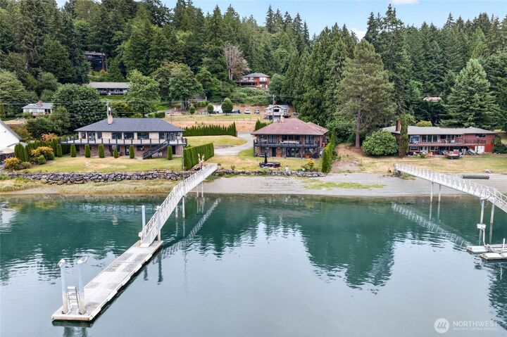 Property Photo:  3510  East Bay Drive NW  WA 98335 