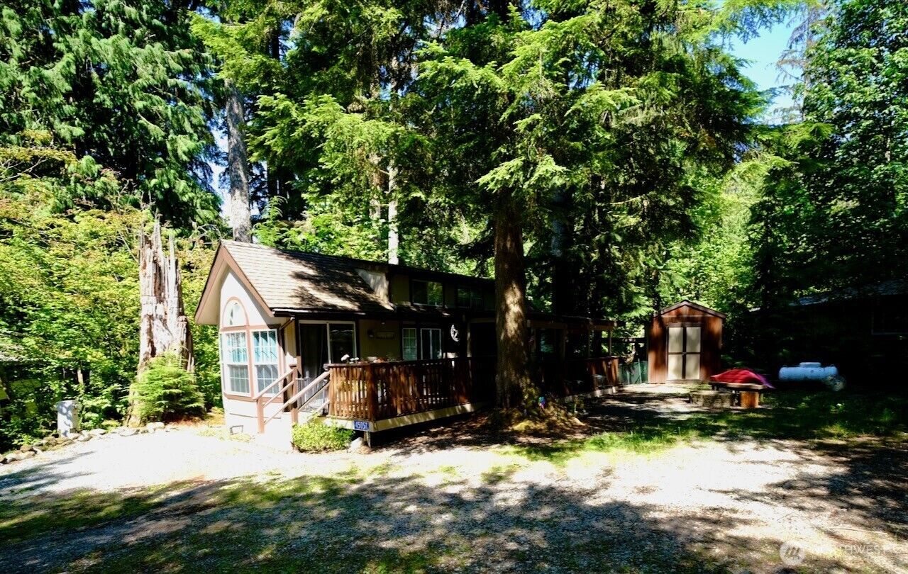 Property Photo:  45057  Sikhs Trail  WA 98237 