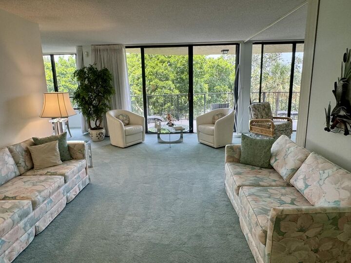 Property Photo: 799 Jeffery Street 4100 FL 33487