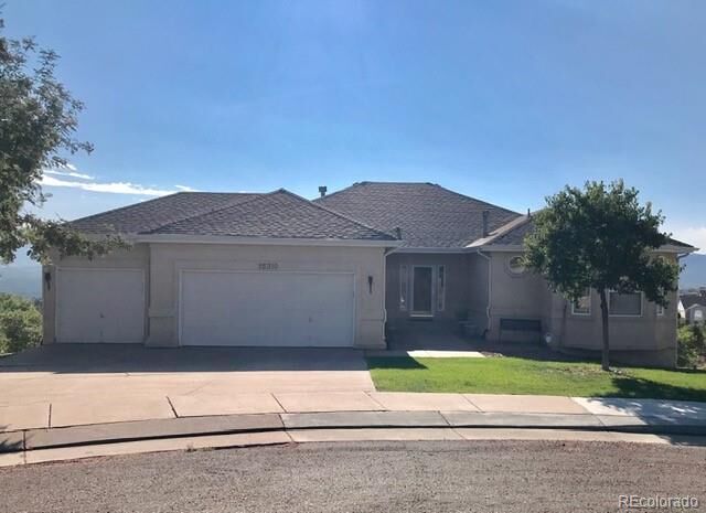Property Photo:  15310 Ridgefield Lane  CO 80921 