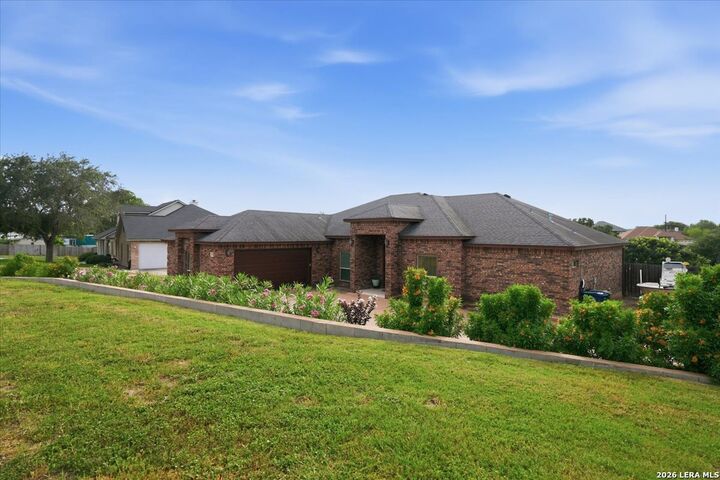 Property Photo: 3805 Castle Valley TX 78410