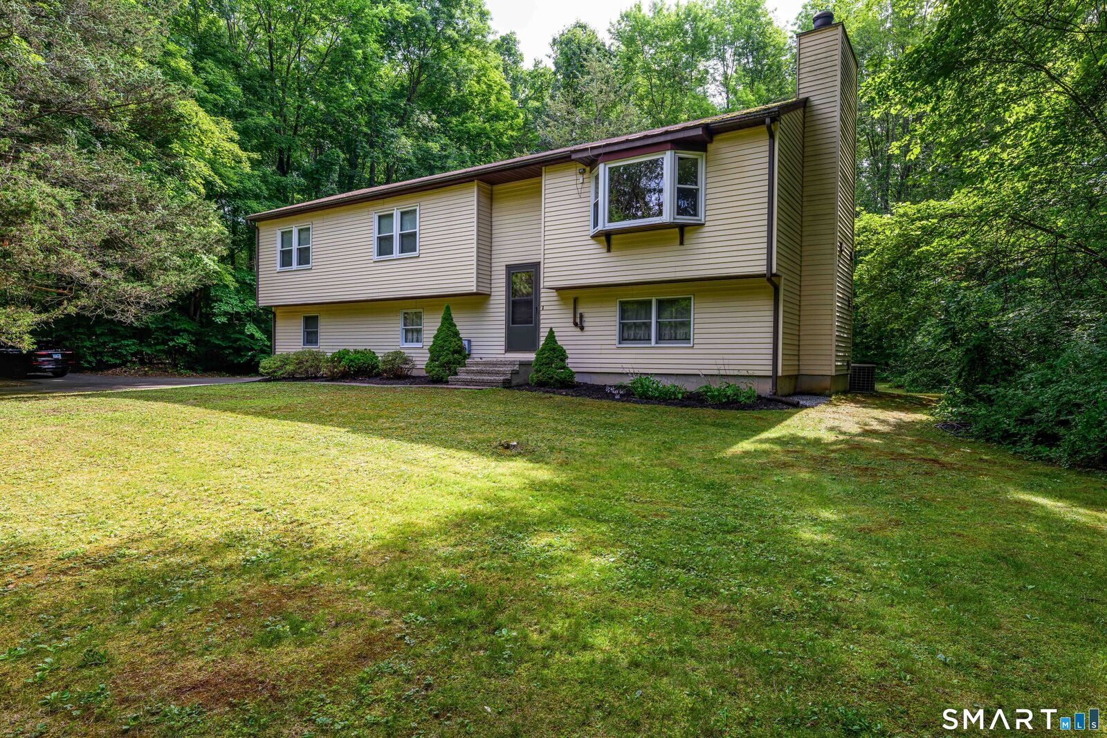 Property Photo: 311 Twin Lakes Road CT 06471