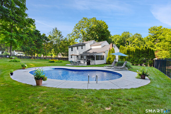 Property Photo:  4 Windaway Road  CT 06801 