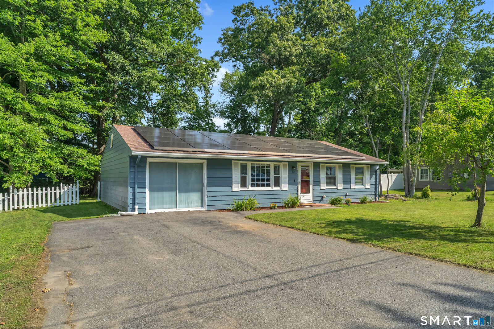 Property Photo:  13 Pennywise Lane  CT 06339 