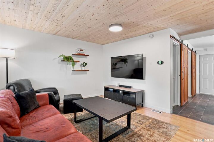 Property Photo: 837 5th Street E SK S7H 1G8