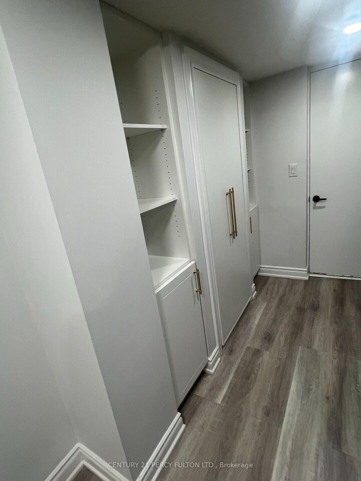 Property Photo: 1223 Plymouth Drive Bsmt ON L1L 0T4