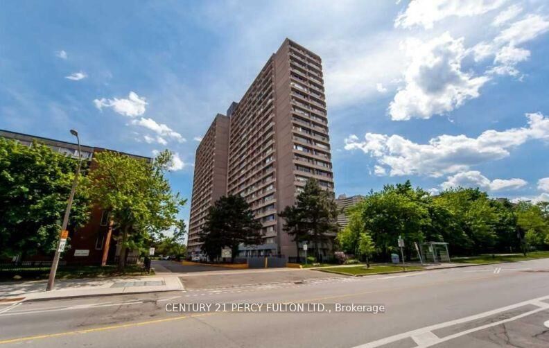 Property Photo: 10 Sunny Glen Way 1904 ON M3C 2Z3