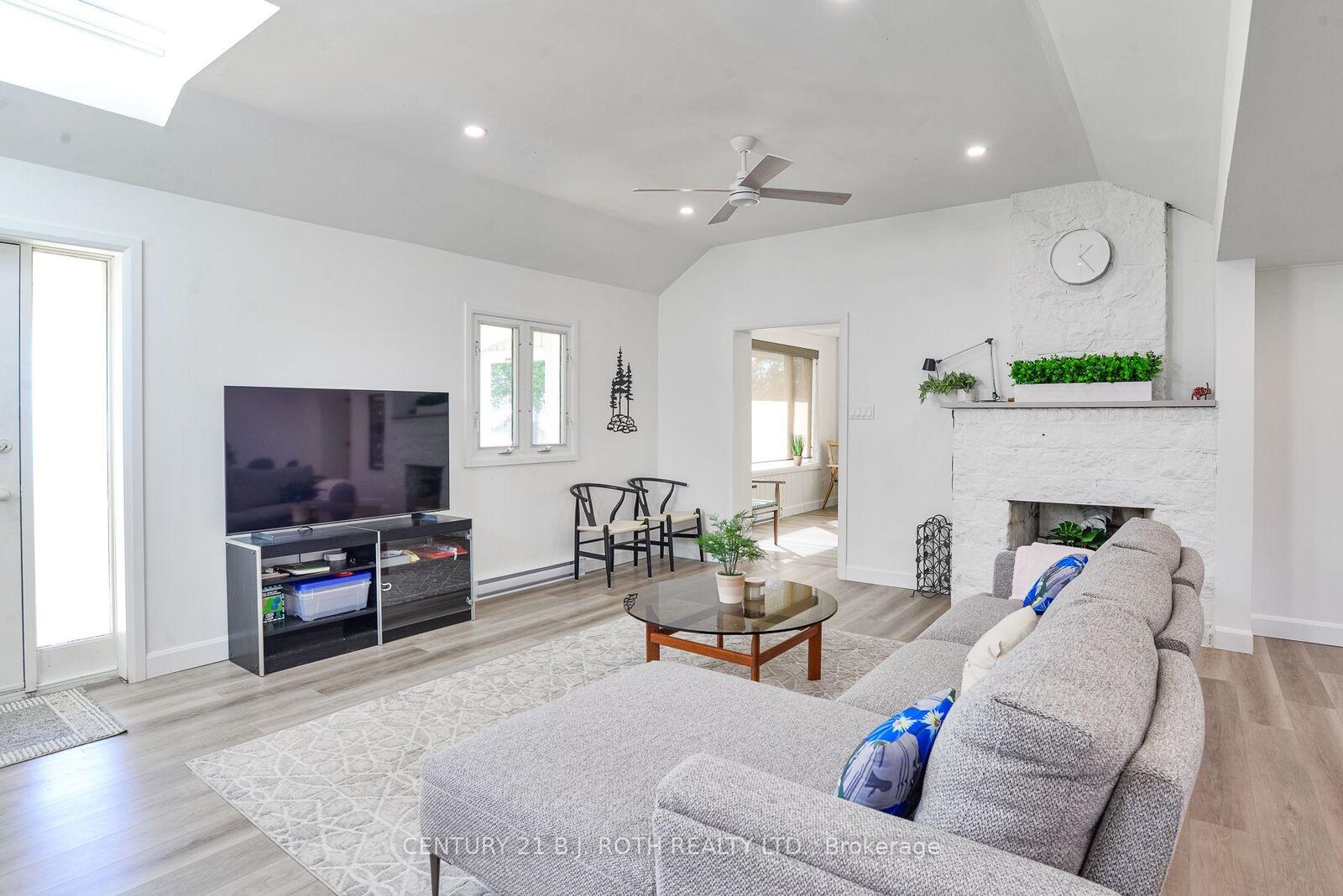 Property Photo: 3568 Amilia Drive W ON L0K 1B0