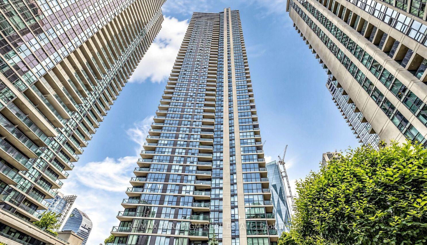 Property Photo: 18 Harbour Street 1701 ON M5J 2Z6