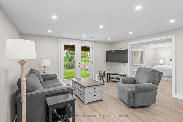 1705 Executive Avenue — photo 1