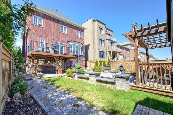 Property Photo:  75 Baldry Avenue  ON L6A 4X9 