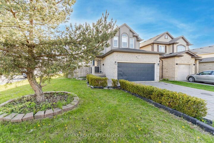 Property Photo:  1435 Mickleborough Drive  ON N6G 5R5 