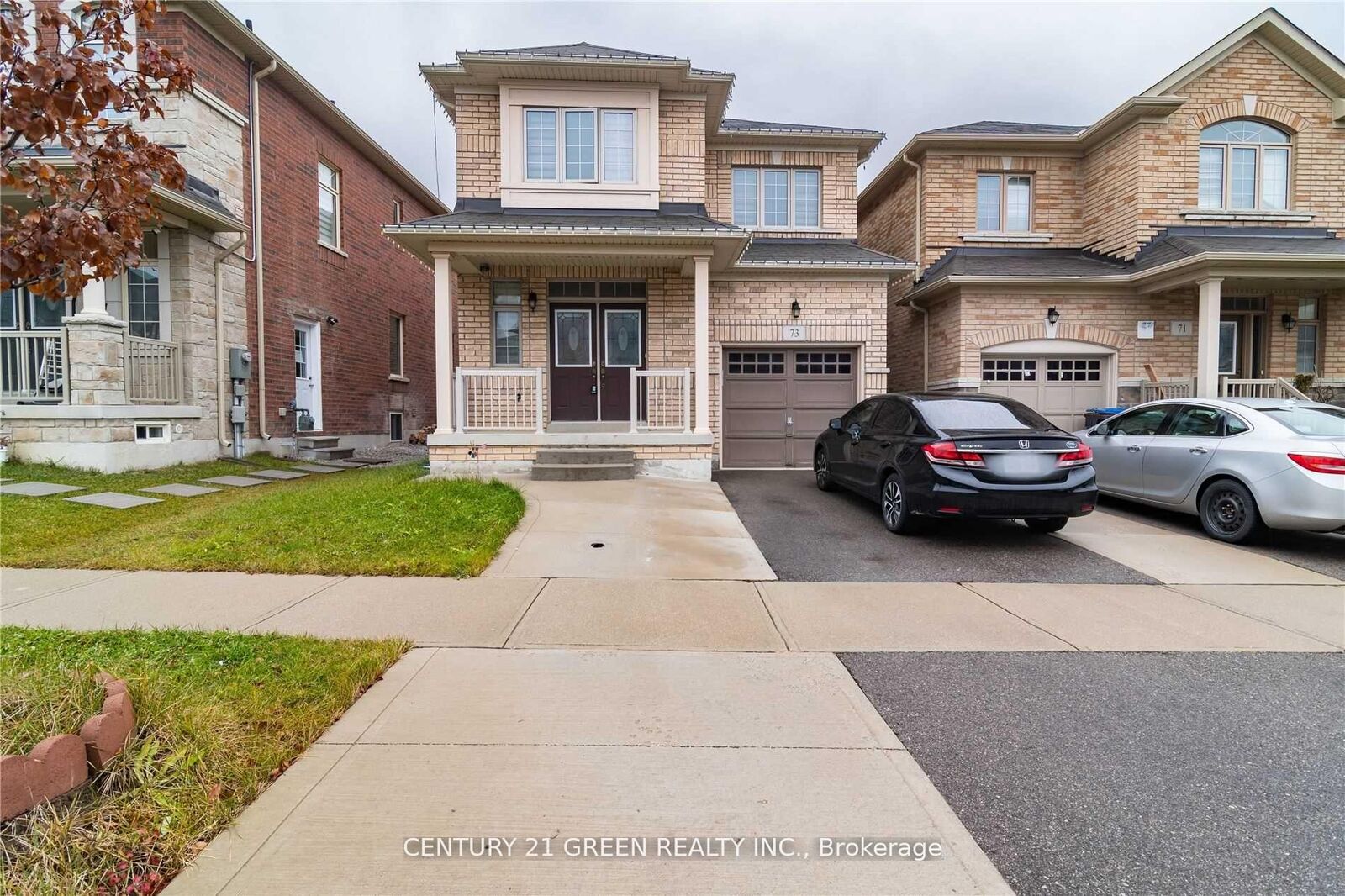 Property Photo:  73 Thornbush Boulevard  ON L7A 4J9 