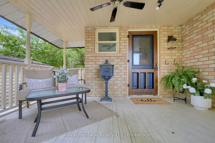 Property Photo:  868 William Booth Crescent  ON L1G 7N4 