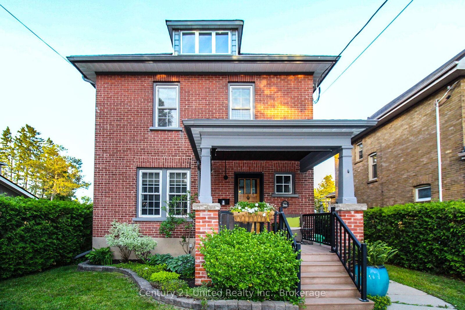 Property Photo:  566 Waterford Street  ON K9H 3K6 