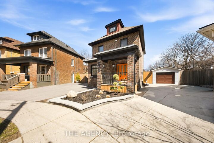 Property Photo: 273 Stinson Crescent ON L8N 1T6