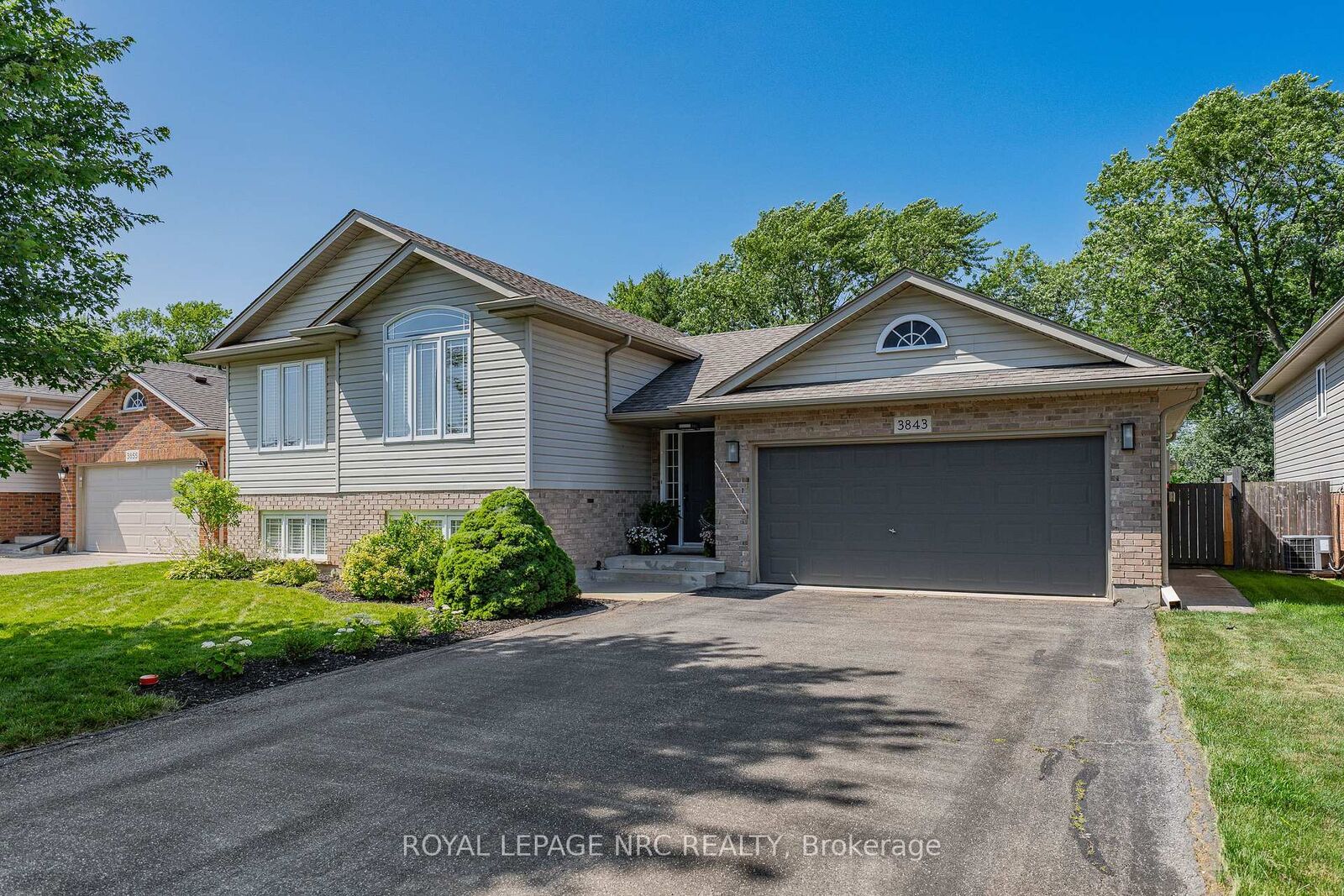 Property Photo:  3843 Weinbrenner Road  ON L2G 7Y1 