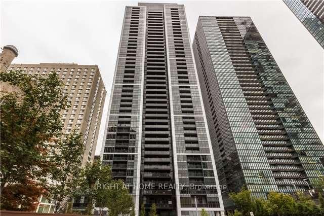 Property Photo:  28 Ted Rogers Way 1506  ON M4Y 2J4 
