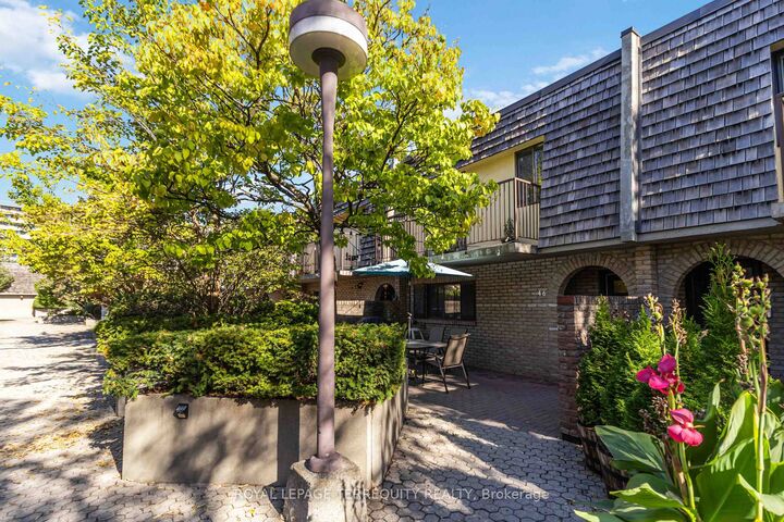 Property Photo:  1250 Mississauga Valley Boulevard 46  ON L5A 3R6 