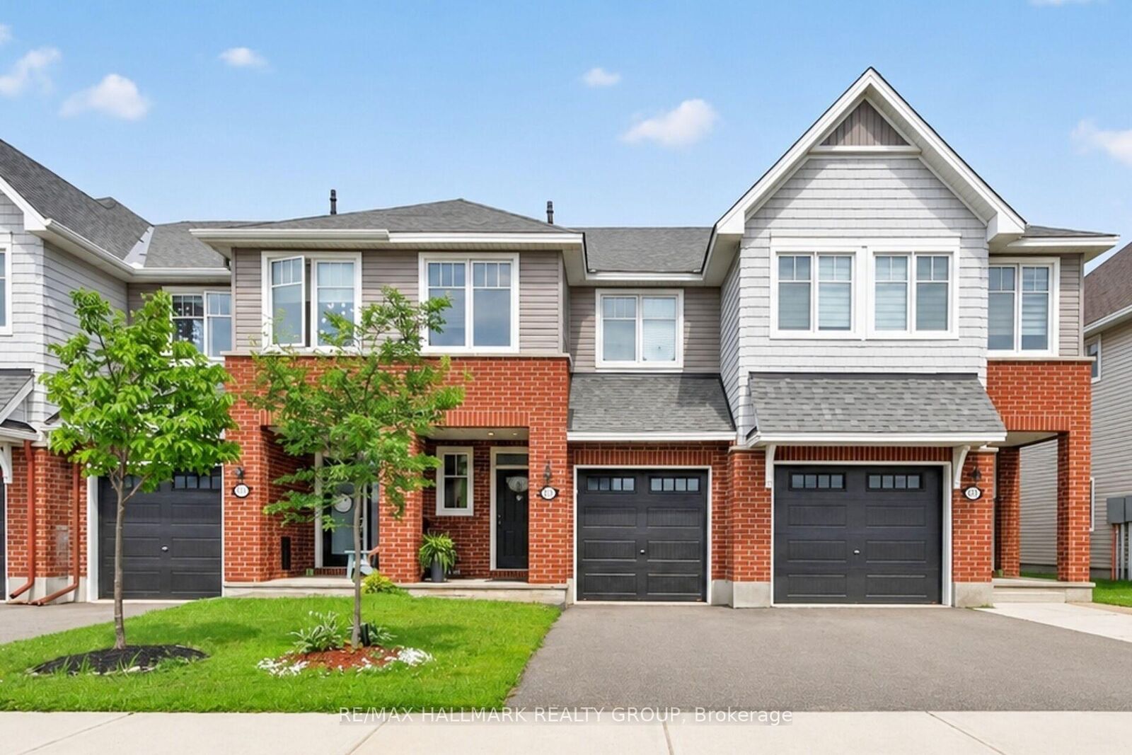 Property Photo: 357 Barrett Farm Drive ON K1T 0Y6