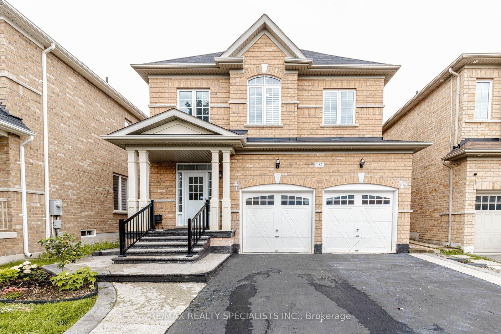 Property Photo:  182 Allegro Drive  ON L6Y 5Y6 