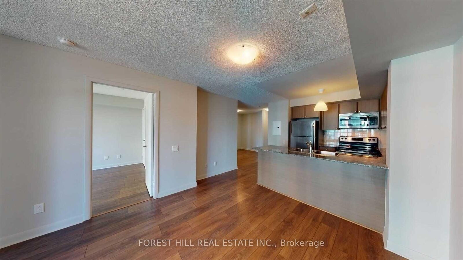Property Photo: 525 Wilson Avenue 506 ON M3H 1V1