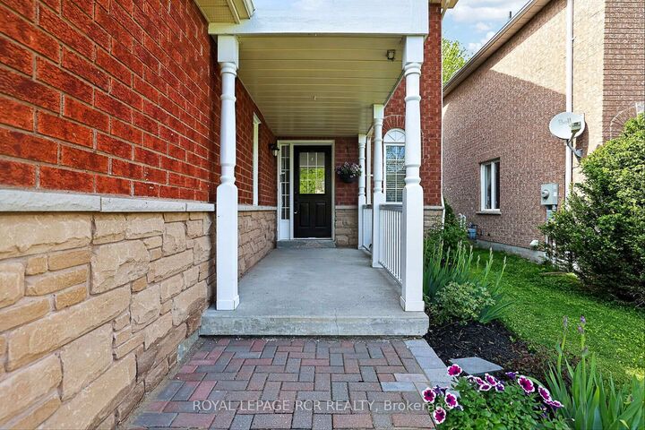 Property Photo:  57 Bolster Lane  ON L9P 1X8 