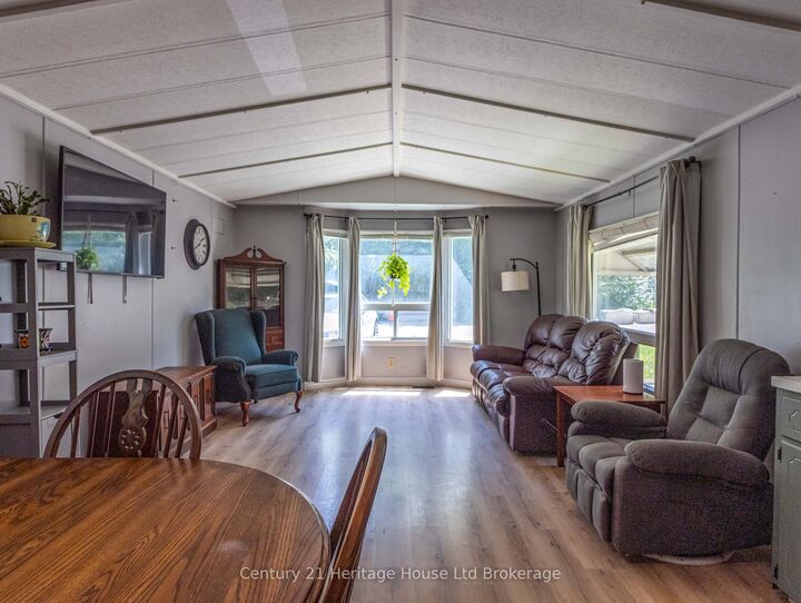 Property Photo:  596101 Oxford 59 Road 4 Centre Rd  ON N4S 7W1 