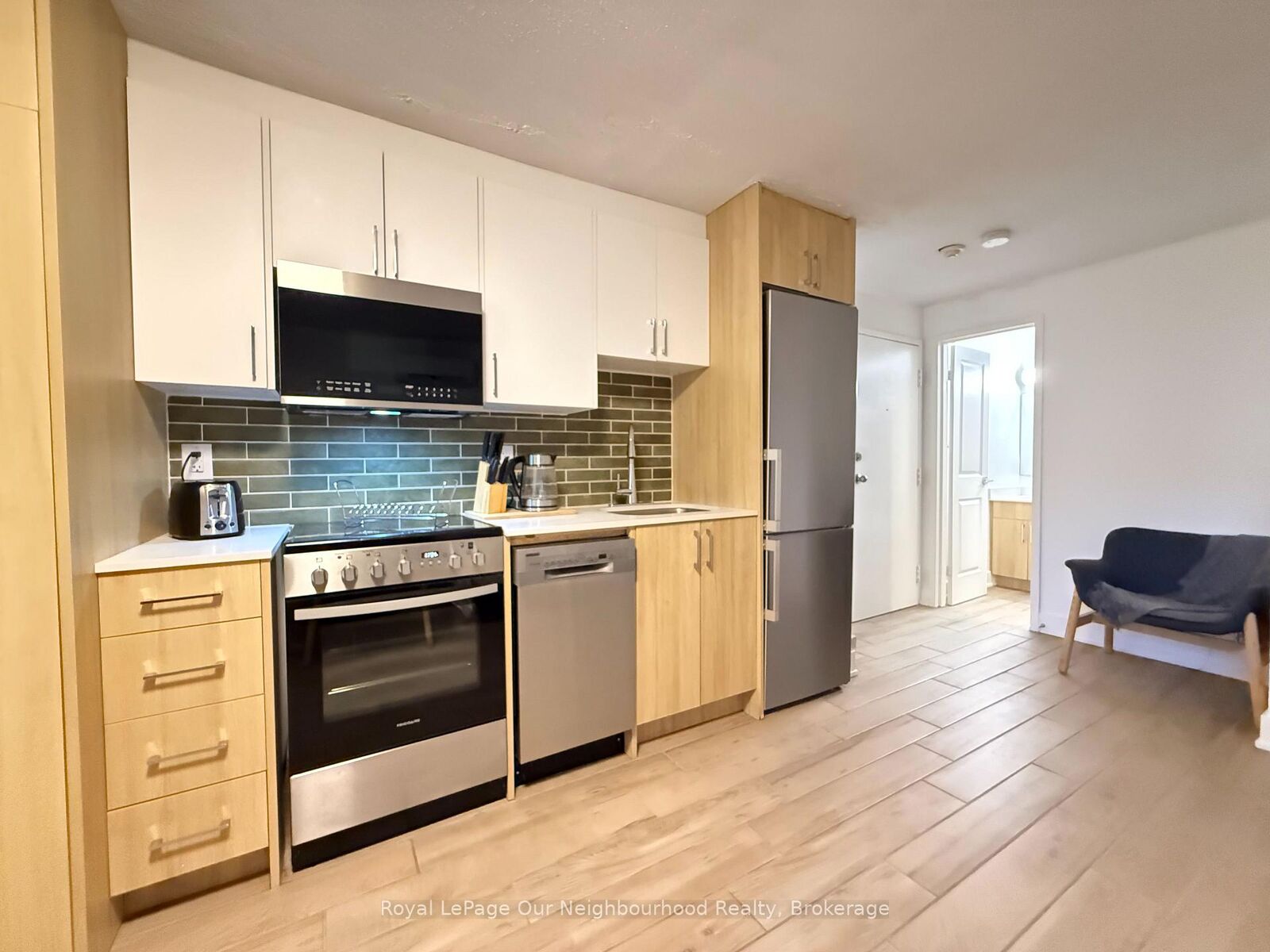 Property Photo: 160 Dowling Avenue 104 ON M6K 3A6