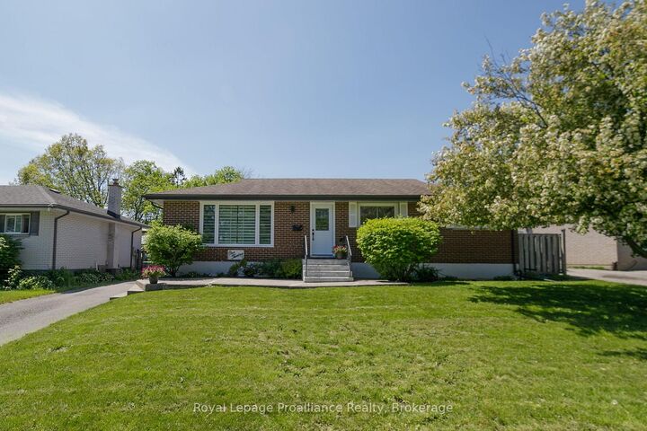 112 Prospect Hill — photo 1