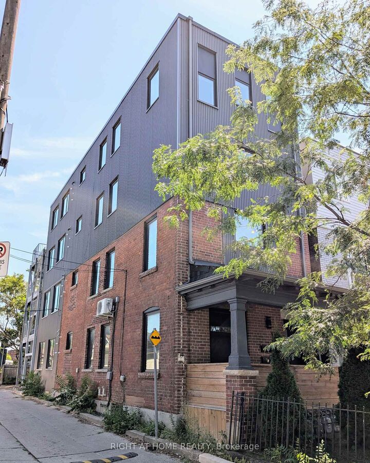 Property Photo:  189 Sheridan Avenue 1  ON M6H 3M5 
