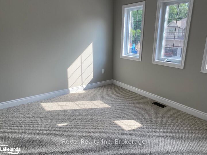 Property Photo: 1050 Wright Drive ON L4R 0E4