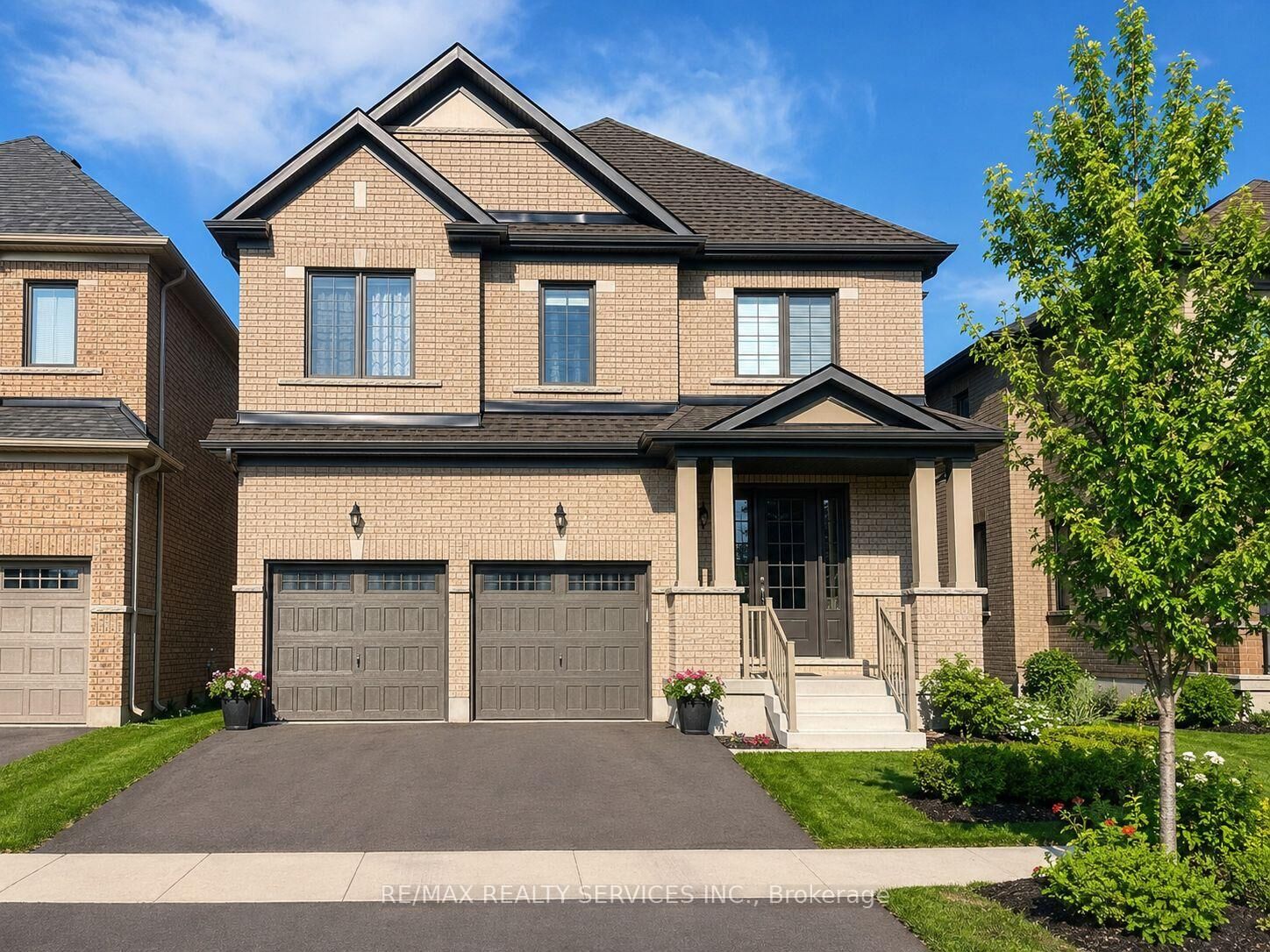 Property Photo:  36 Dore Drive  ON N3T 0X8 