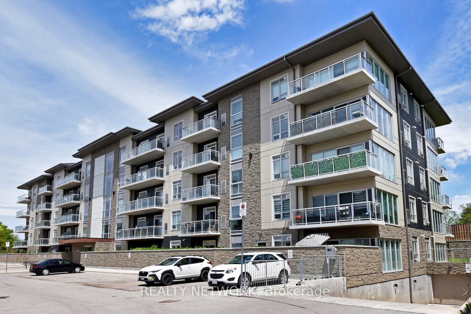Property Photo: 16 Markle Crescent 313 ON L9G 0H4
