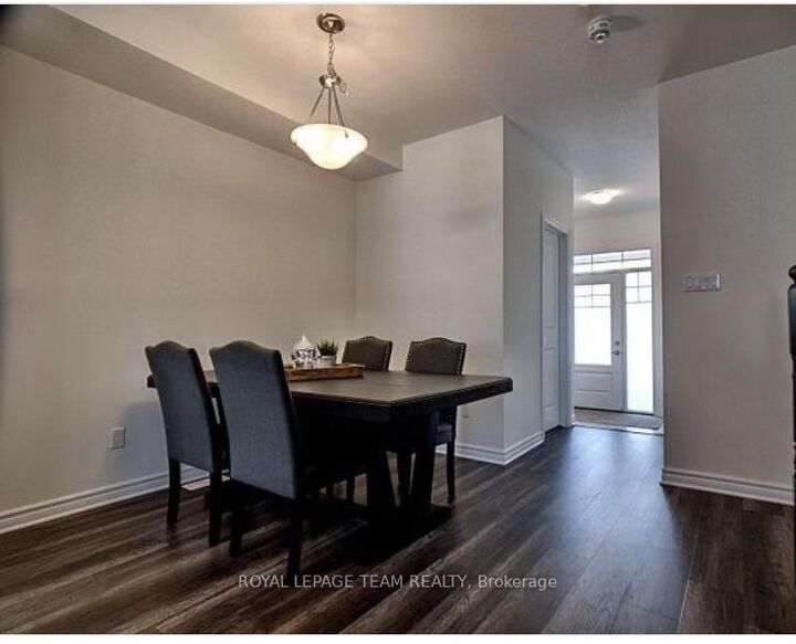 Property Photo:  195 Kimpton Drive  ON K2S 2H9 