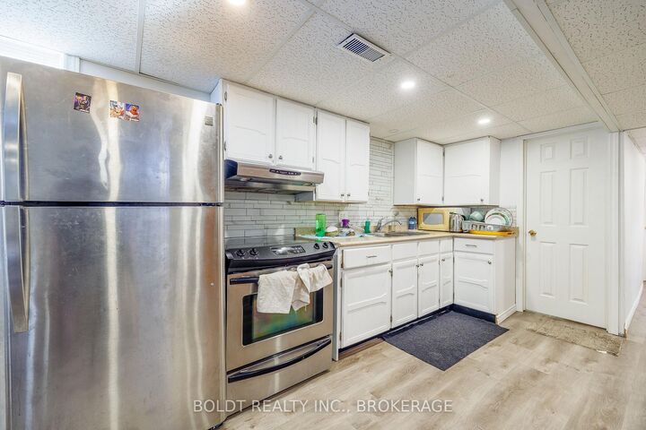 Property Photo: 126 Elma Street ON L2N 6A2