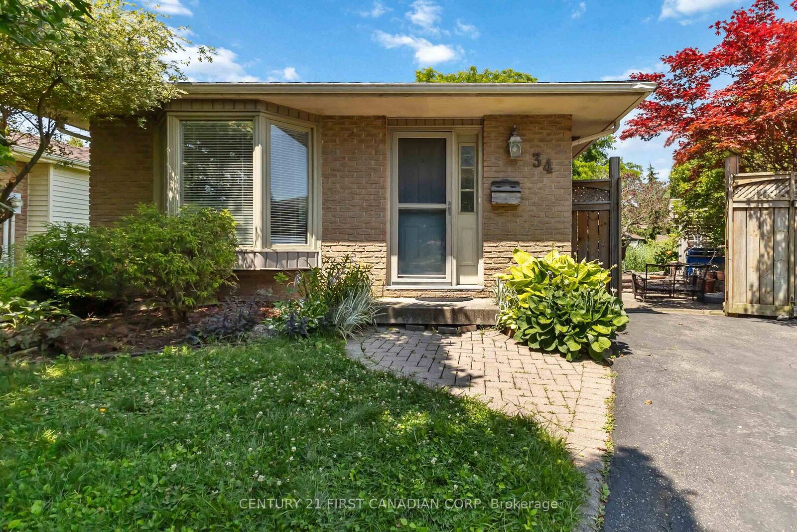 Property Photo: 34 Speight Court ON N5V 3J3