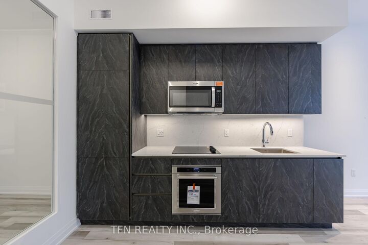 Property Photo: 15 Richardson Street 531 ON M5A 0Y5