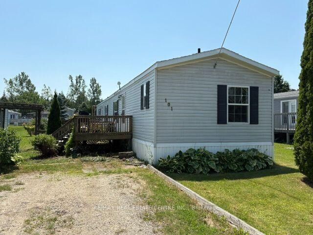 Property Photo: 101 Maple Grove Village Road ON N0C 1B0