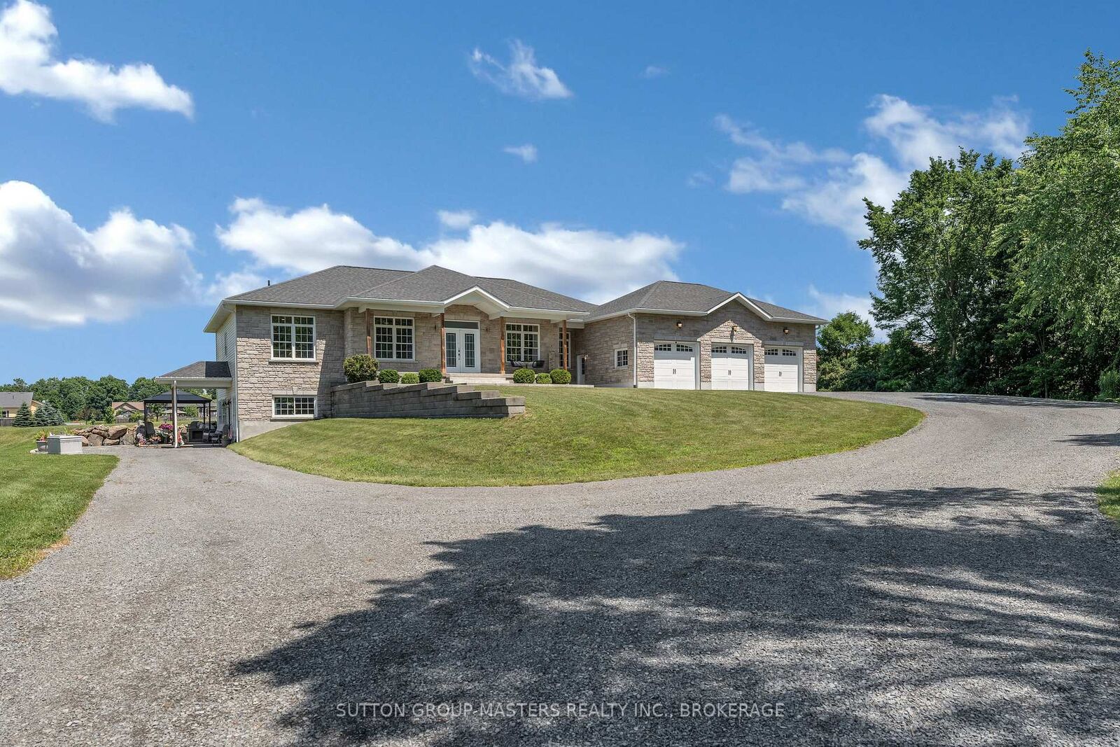 Property Photo: 23 Owen Avenue ON K7G 2V4