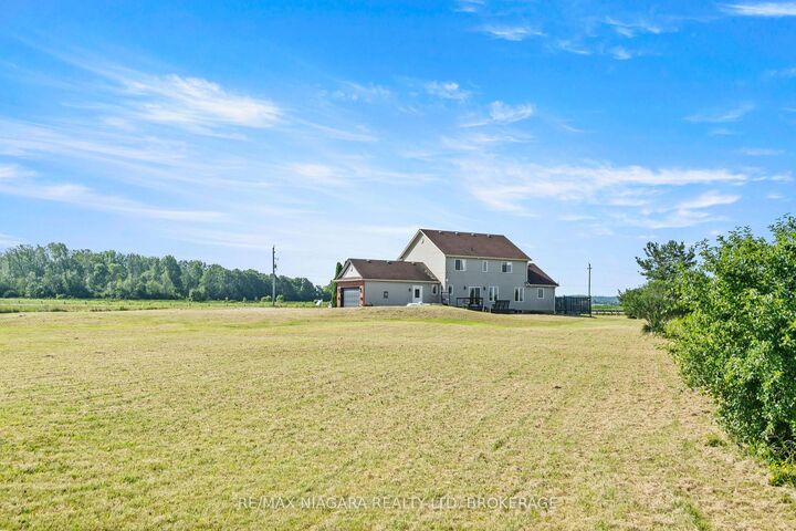 Property Photo: 374 Niagara Stone Road ON L0S 1J0