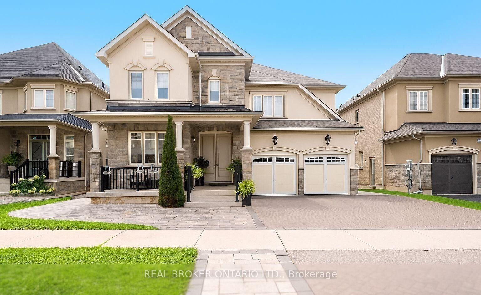 Property Photo: 43 Fairmont Ridge Trail ON L7B 0A6