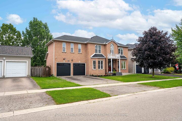 10 Owen Street — photo 1