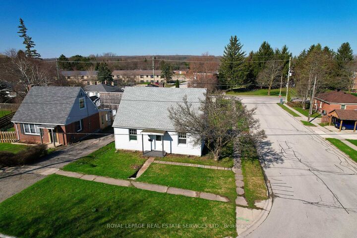Property Photo: 701 5th Street E ON N4K 1E4