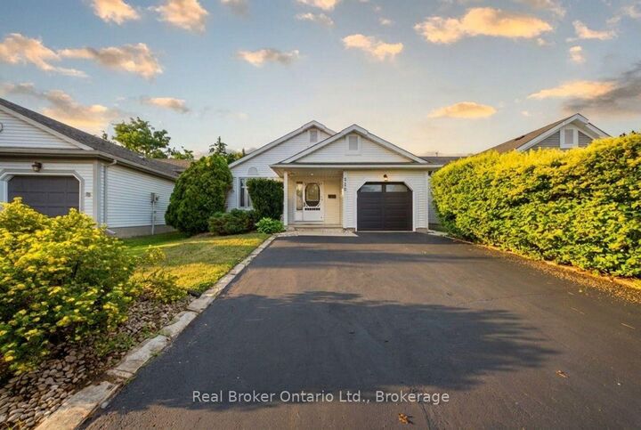Property Photo:  530 Trico Drive  ON N3H 5M5 